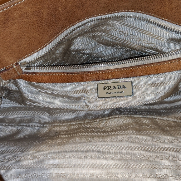 ❇️Prada❇️. 🛑 SOLD 🛑 - Picture 2 of 12